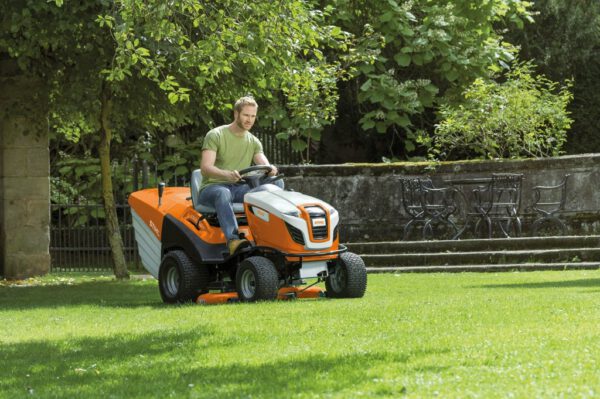 Kogujaga murutraktor Stihl RT 6127 ZL EVC